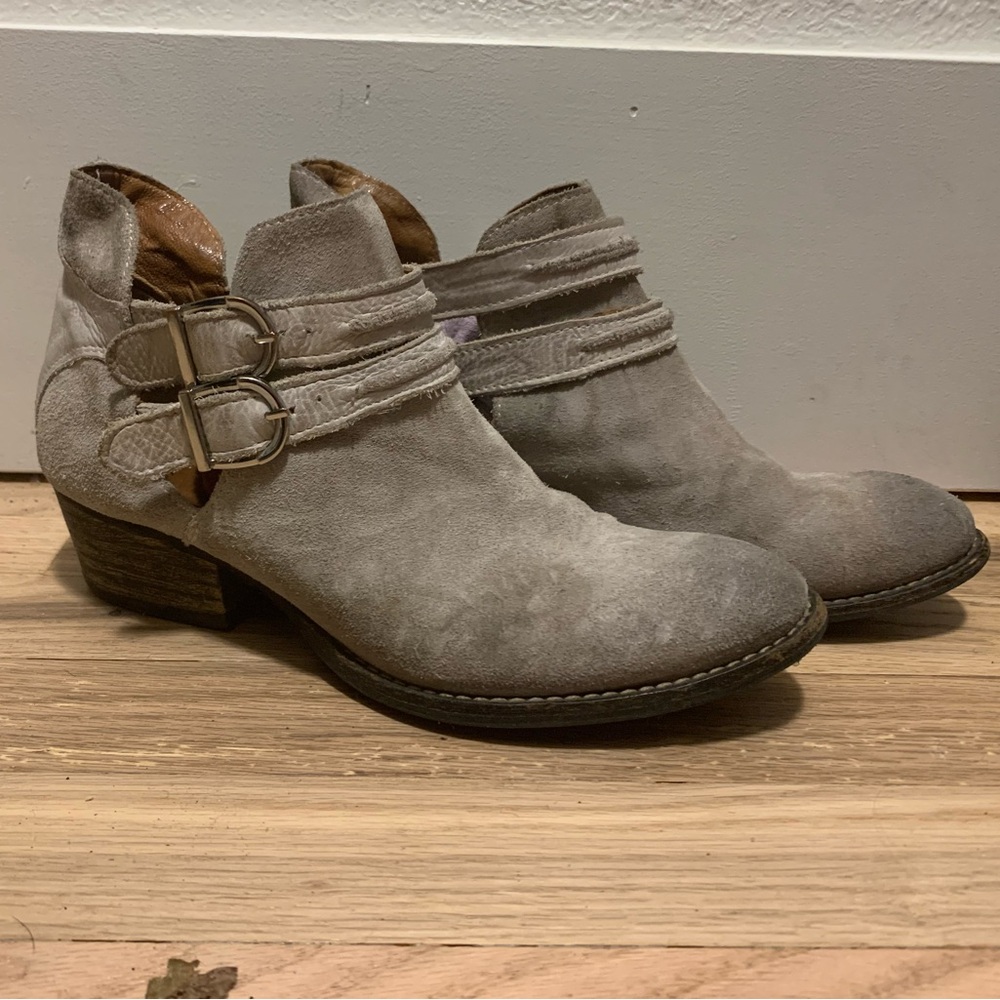 Rebels Suede Leather Booties Size 8